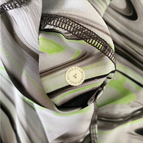 Lululemon Swift Speed High-Rise Tight 28" Paint Glide Warp Multi Size 4 W5DNZS - Picture 9 of 10